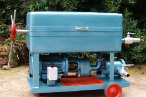 光滑油压力板框滤油机的；ぶ氐